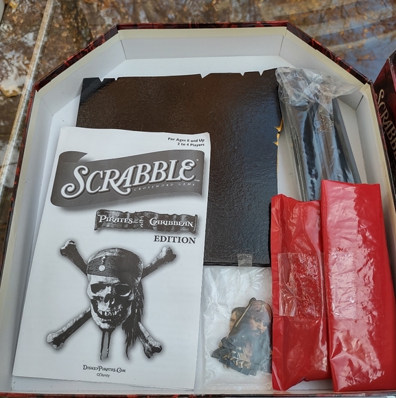 Disney Pirates Of The Caribbean at World’s End Scrabble Board Game - Picture 2 of 8